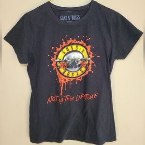 Guns and Roses concert Tee.